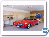 red-car_garage.jpg