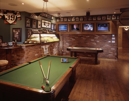 From Tigerdroppings This Is An Ultimate Lsu Man Cave With Some Obvious Tweaks Like A Sectional Couch Table Etc There Is Way To Display Sports Team Memorabilia And Not Have It Look 12 Year